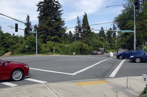 The intersection at S.E. 40th Street and 86th Avenue S.E. is one of the busiest on the Island. The city is concerned about traffic flow