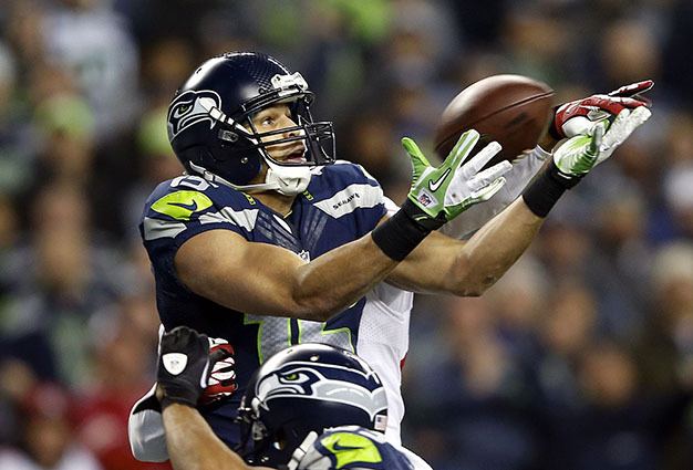 Seattle Seahawks receiver Jermaine Kearse hauls in a 35-yard touchdown pass from Russell Wilson during  the fourth quarter of the NFC Championship Game against the San Francisco 49ers Sunday