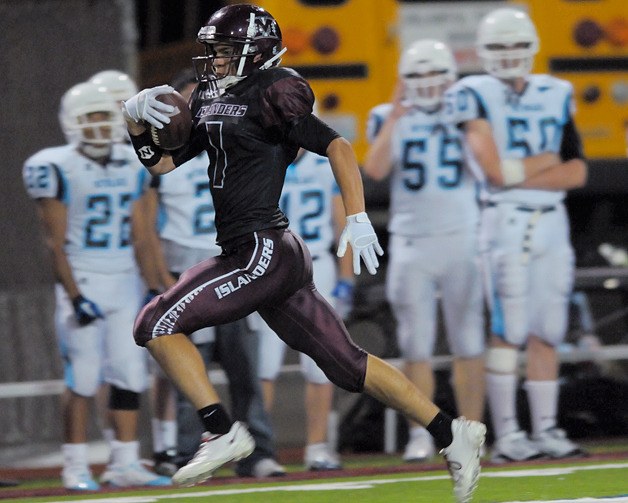 Islander KR Nicky Sinclair (1) ran the second half kickoff back for a touchdown against Interlake at Mercer Island on Friday.