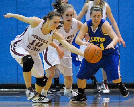 Islanders guard Hannah Lilly steals a ball against Bellevue during the KingCo 3A league title game on Friday. Mercer Island won 49-36.