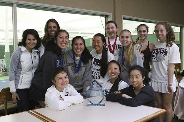 The Mercer Island girls tennis team won the 3A KingCo tournament title Tuesday