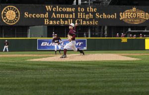 Big league plays at Safeco Field