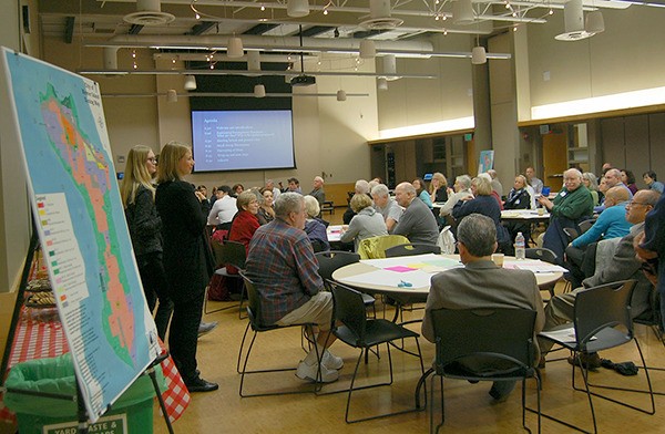 Islanders gather at the Community Center on Oct. 26 for a kick-off meeting to discuss residential development.