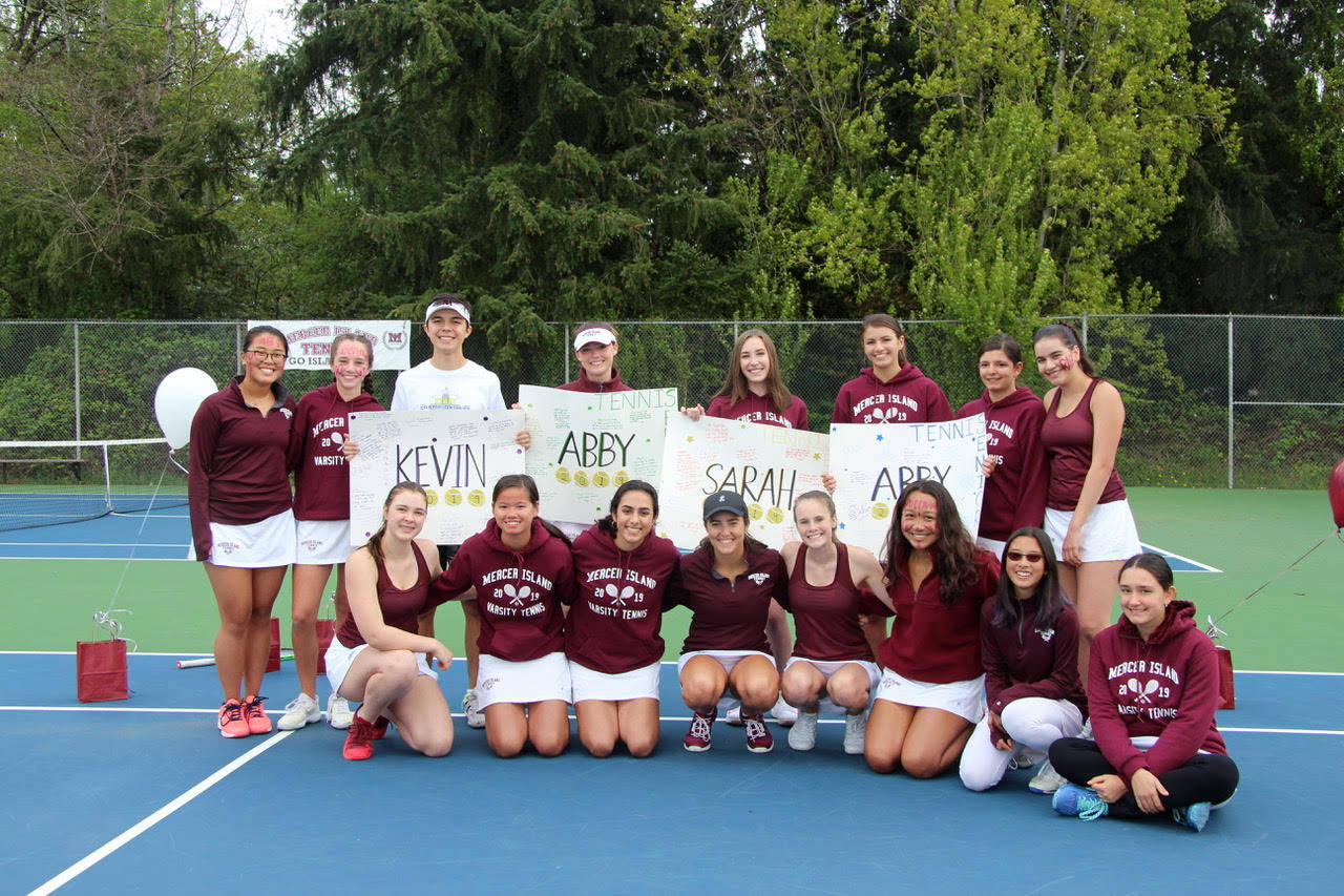 The Mercer Island Islanders varsity girls tennis team poses for a picture on senior day. Photo courtesy of Charlene Steinhauer