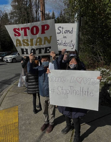 Mercer Island residents stand strong during a two-day rally to stop anti-Asian hatred. Eunyoung Kim organized the rally over the weekend on the Island. Photo courtesy of Eunyoung Kim