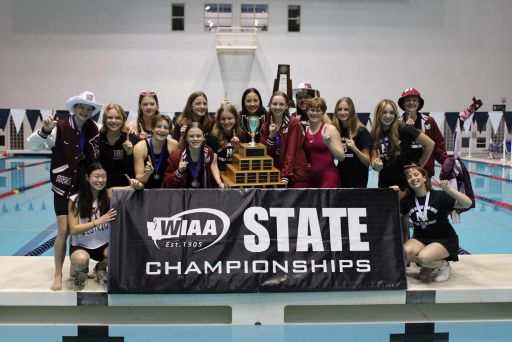 Islanders dominate at 3A state swim and dive meet | Mercer Island Reporter