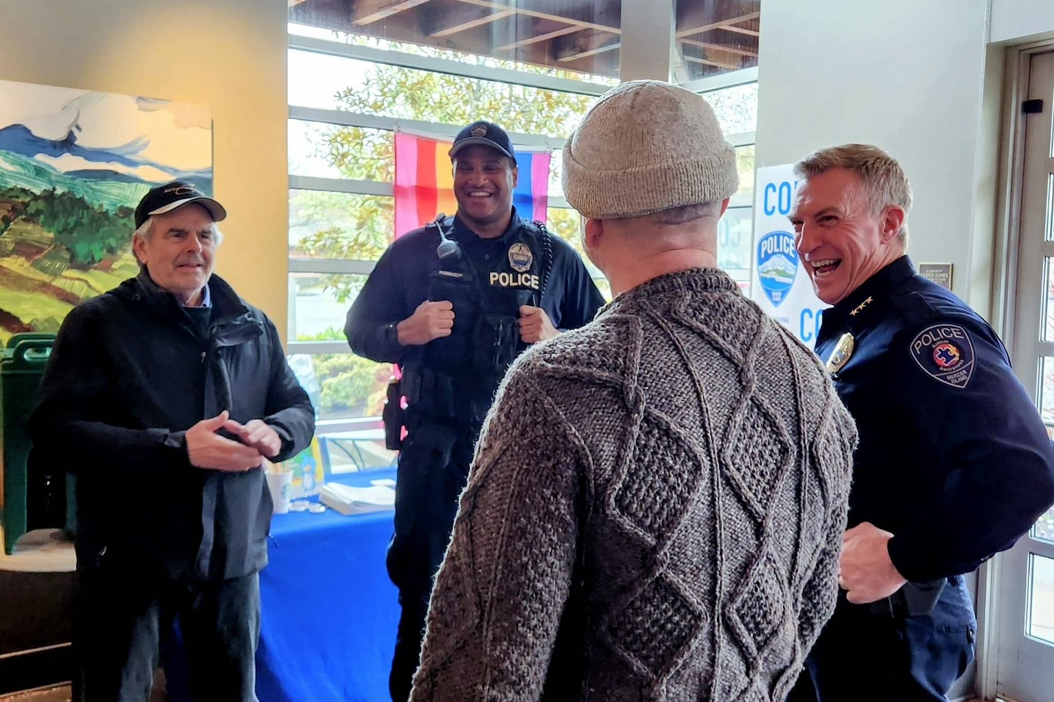 Police chief discusses body cams, community support and more at gathering |  Mercer Island Reporter