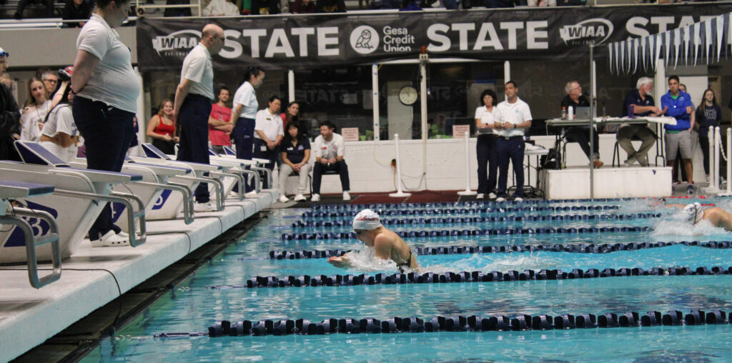 Mihs Girls Swim And Dive Team Notches 3a State Title Mercer Island Reporter 1285