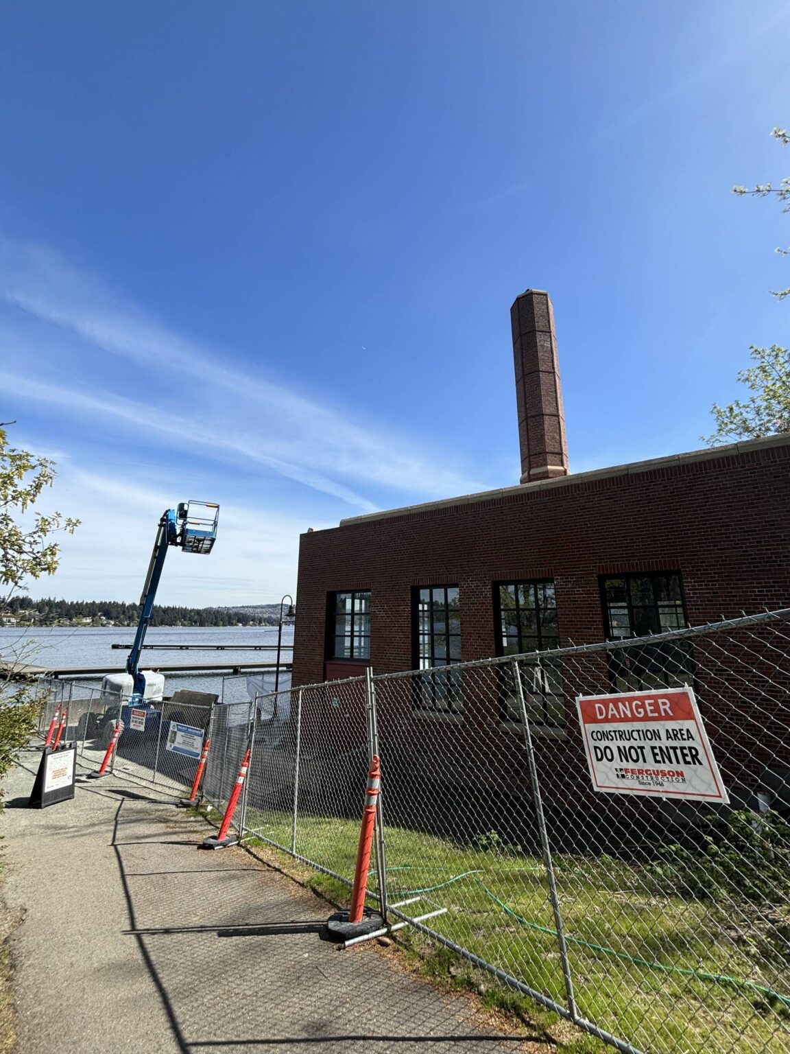 Crew continues construction work on Boiler Building | Mercer Island ...