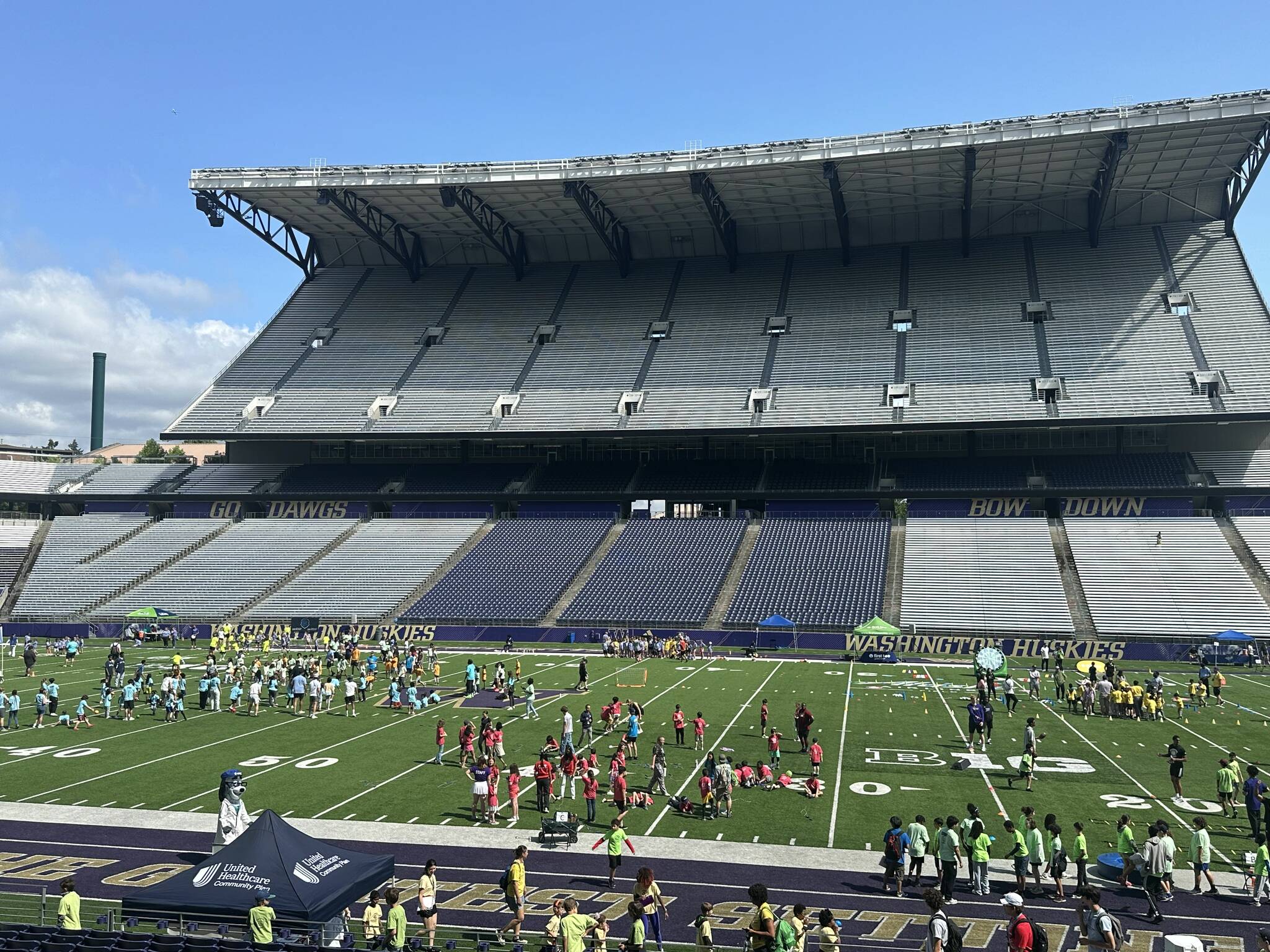 Kids participate at Boys Girls Clubs of King County and UnitedHealthcare Community Plan of Washington’s Summer Field Day on July 25 at University of Washington’s Husky Stadium. Photo courtesy of UnitedHealthcare Community Plan of Washington