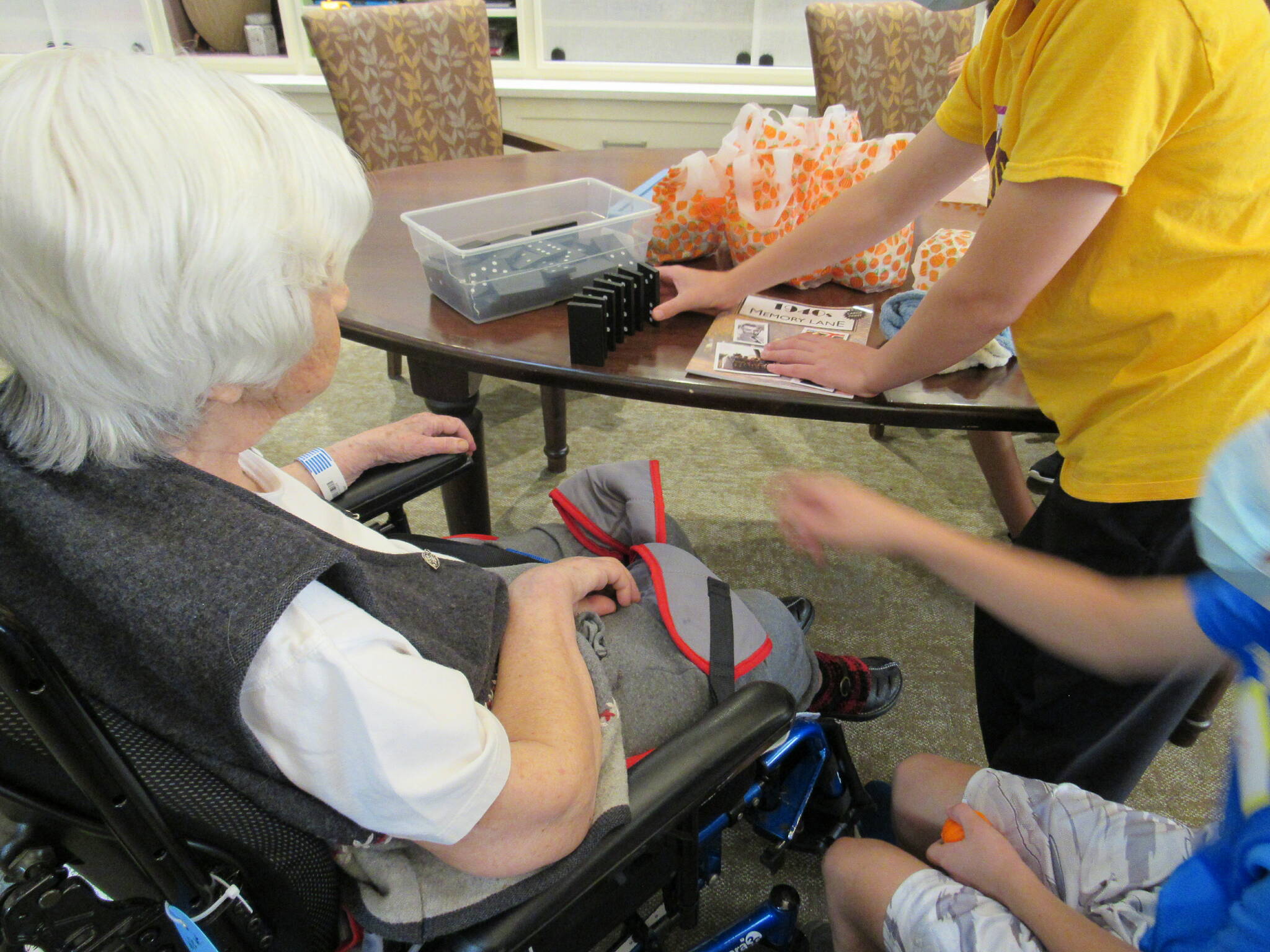 Thirty students from Mercer Island’s French American School of Puget Sound (FASPS) recently visited Covenant Living at the Shores on Mercer Island skilled nursing residents. The-eighth graders pair up with residents for conversation and to provide fun while participating in enriching activities. The students play games, bring greeting cards and exchange goodie bags. This intergenerational program between Covenant Living and FASPS started in 2017 as a way to unite the different generations. The visits enrich participants’ lives and demonstrates that the young and older adults have a lot to offer each other in their communities. Courtesy photo