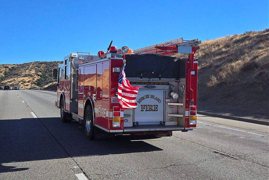 Mercer Island’s fire engine on the road in California. Photo courtesy of Eastside Fire & Rescue